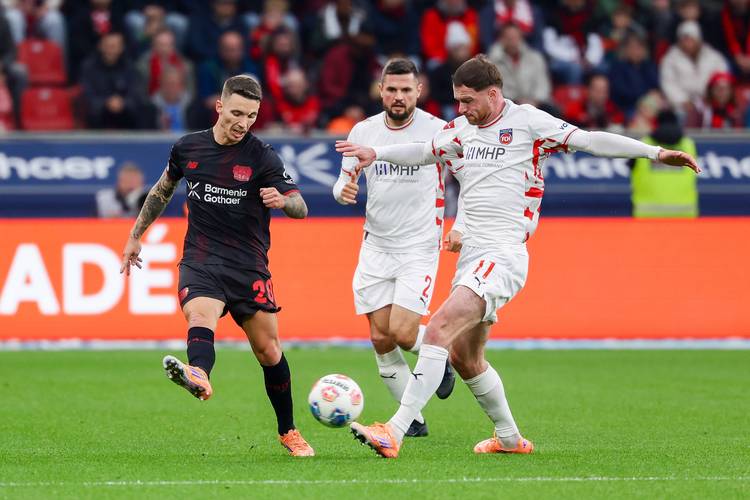 詹俊:巴黎近两赛季是英超克星 弗里克高位布置想在欧冠成功太难