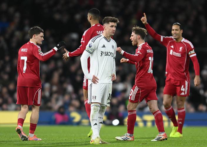 效率差距明显，利物浦0-2巴黎全场数据：射门21-12，射正5-6