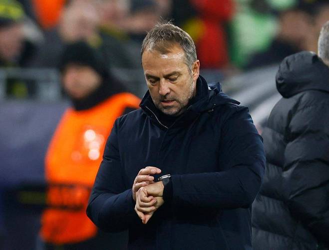 称比赛被偷走!前裁判:拉菲尼亚可能会被欧足联处罚禁赛3场