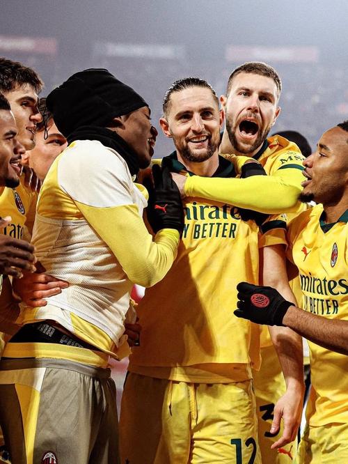 米兰官方：帕夫洛维奇喜得贵子，欢迎小帕夫洛维奇加入米兰大家庭