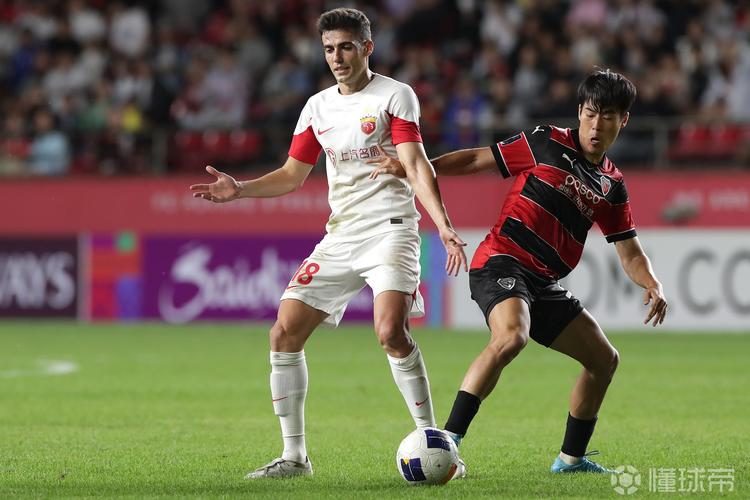 东体:加布里埃尔短时间内离开上海,已经返回巴西治疗