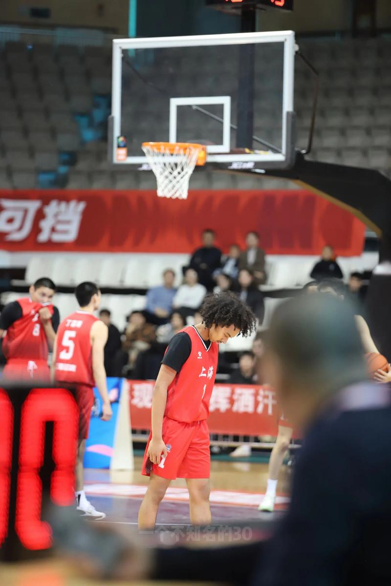 打磨技艺！朱正晒视频：和库里体能训练团队的夏天特训