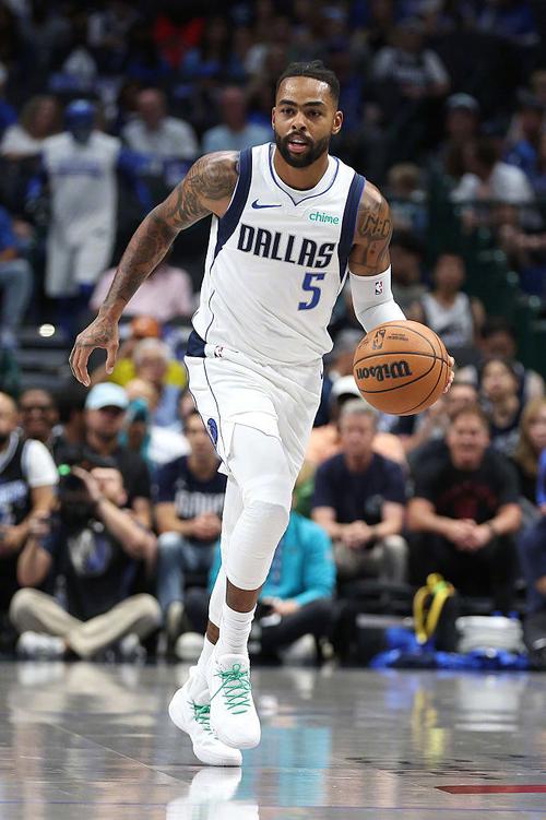 黄蜂主帅:布里奇斯防遍所有对手 在攻防两端都带来强硬对抗