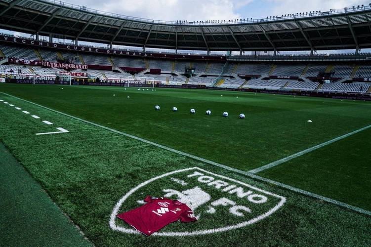 皇马名宿何塞·圣马里亚离世，享年96岁，俱乐部官网发文悼念