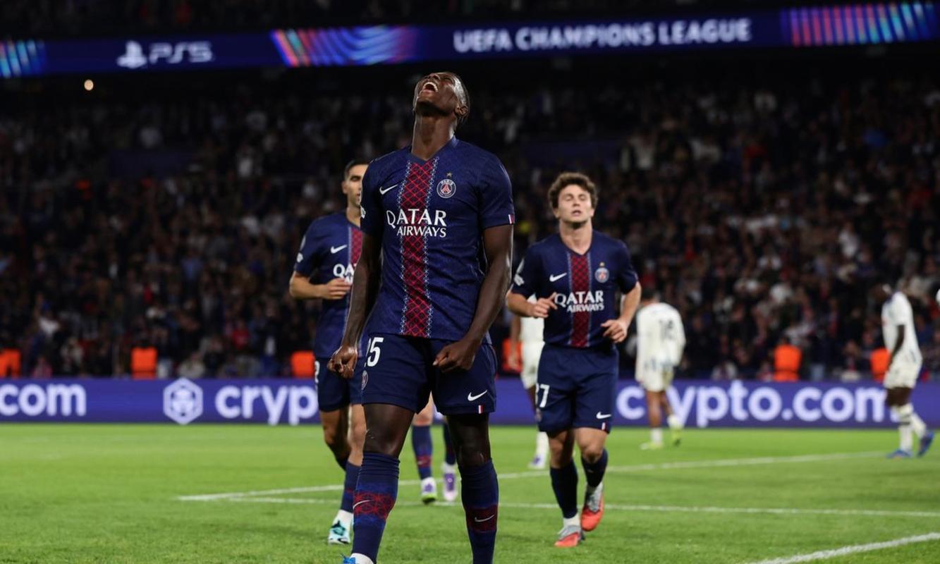 队报:萨福诺夫表现神勇,巴黎确信他能帮助球队抵达欧冠决赛