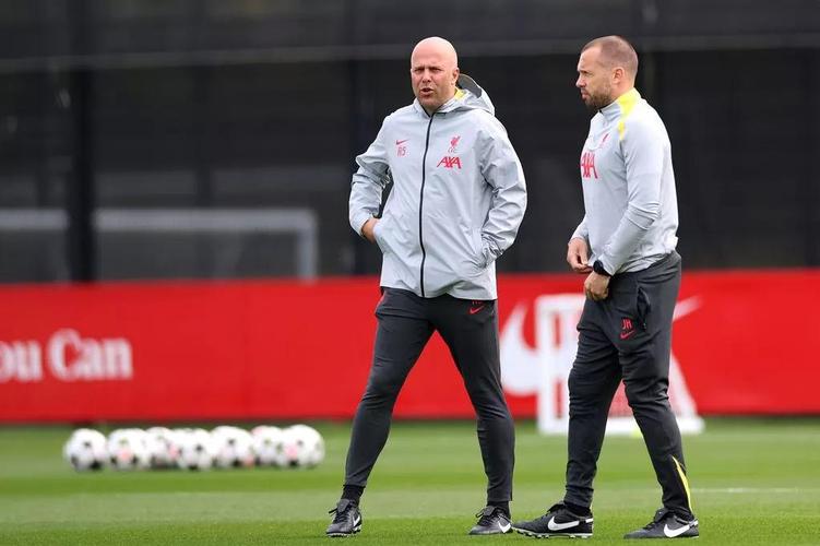 库伊特：曾接近担任斯洛特的助教，这本应是很好的学习机会