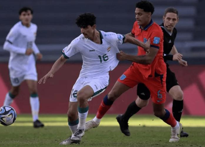 宽萨:我只渴望稳定出场,勒沃库森去年夏天用细致规划打动了我