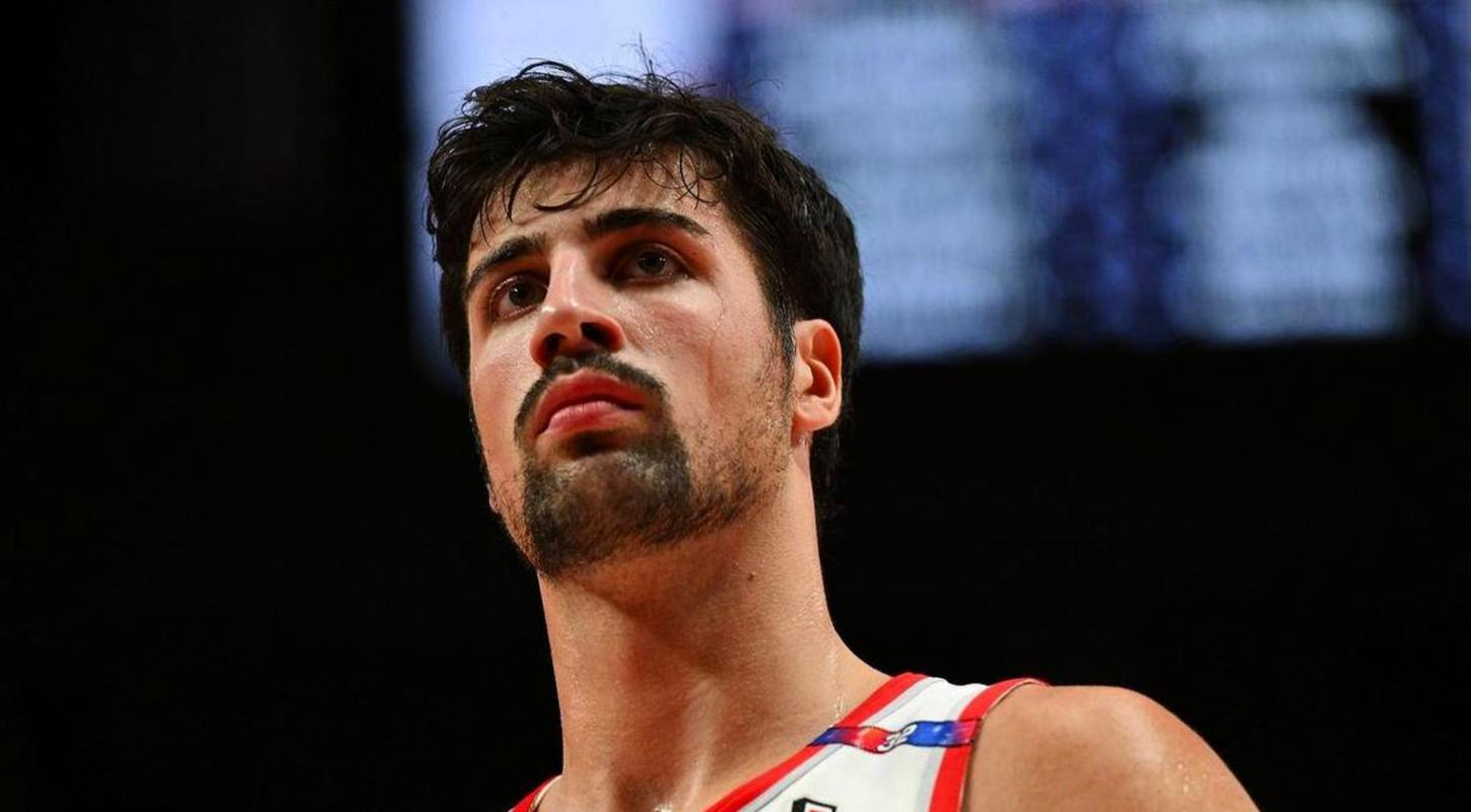 键盘侠|三球下场应被禁赛！阿夫迪亚和布克罚球一样多&大家别酸了