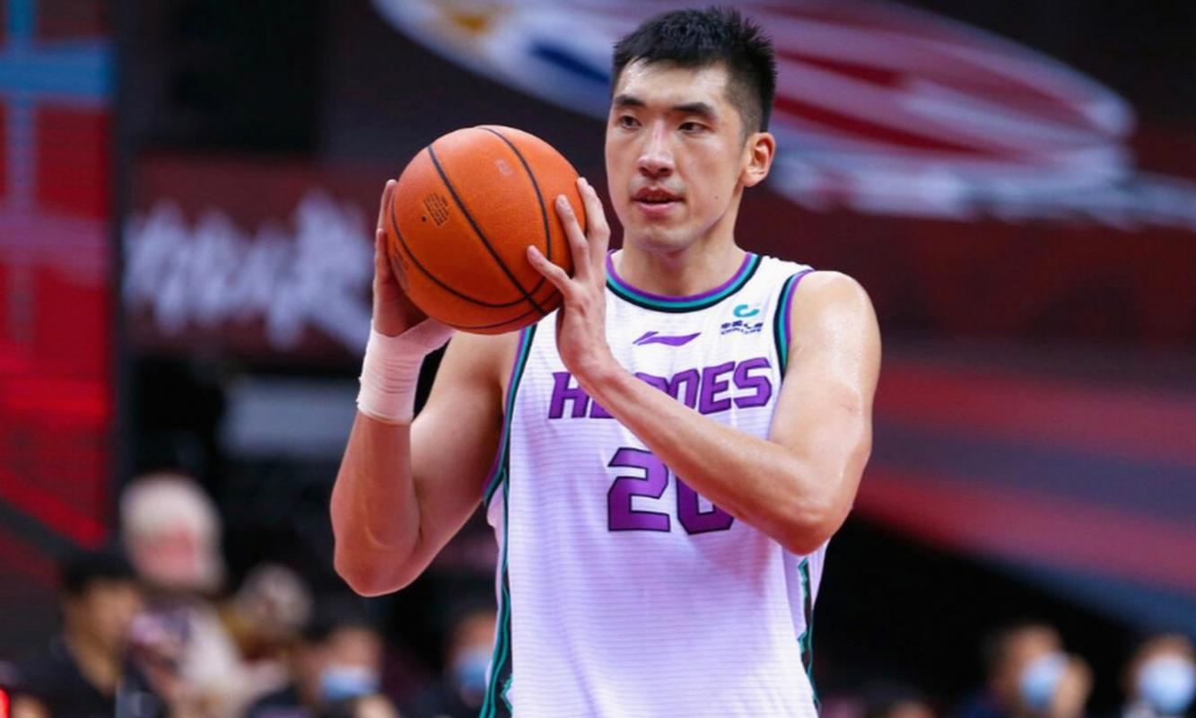 鲁媒：山东男篮外援克里斯已随队前往客场 他快要伤愈复出了