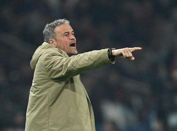 巴黎伤情：杜埃未来两天将接受膝盖治疗 门德斯右大腿轻微不适