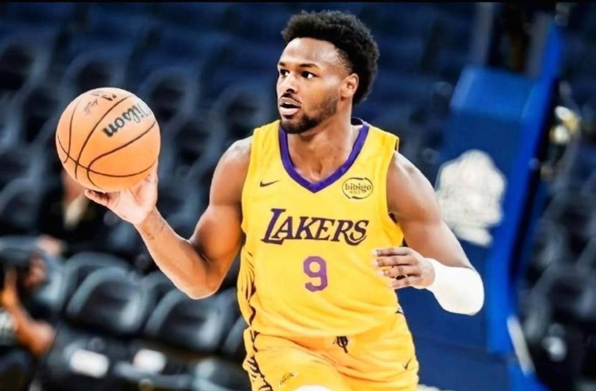 雷迪克：布朗尼进步很大我们都信任他 季后赛大家都要做好准备