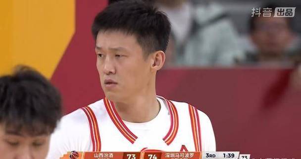 媒体人:史密斯45分而新疆4外援才46分 周鹏关键三分堪称定海神针