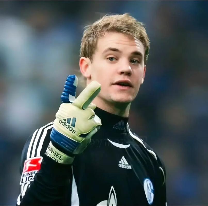 勒夫：诺伊尔在40岁依然表现出色，但如果纳帅不招他也可以理解