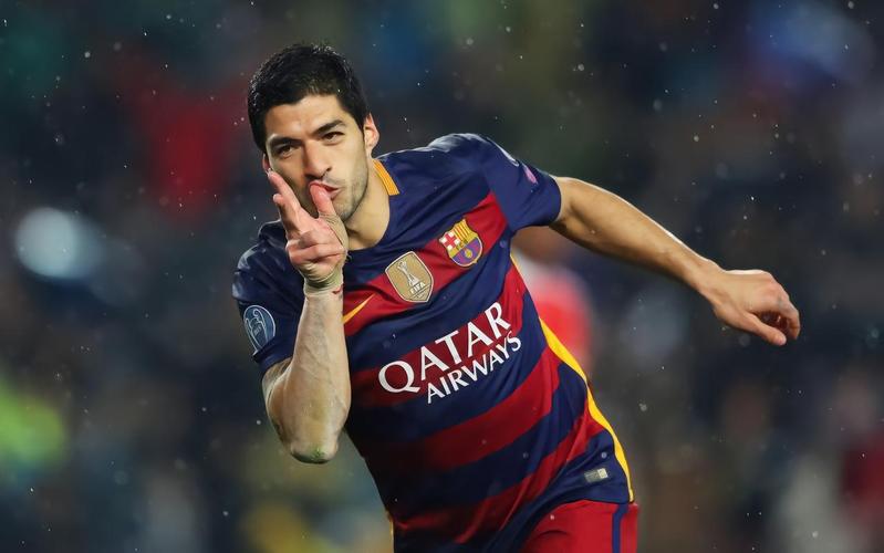 意媒:苏亚雷斯意语考试作弊案三人被认定有罪,均被判入狱一年半