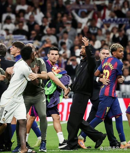 马卡:FIFA官方频道将重播40场经典世界杯比赛,包括2010年的决赛