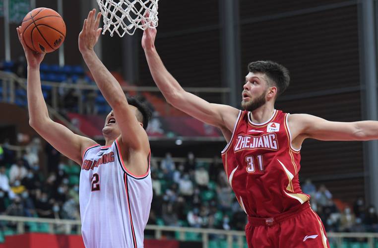 自宣！拉科塞维奇社媒转发自己已签约广东男篮的报道