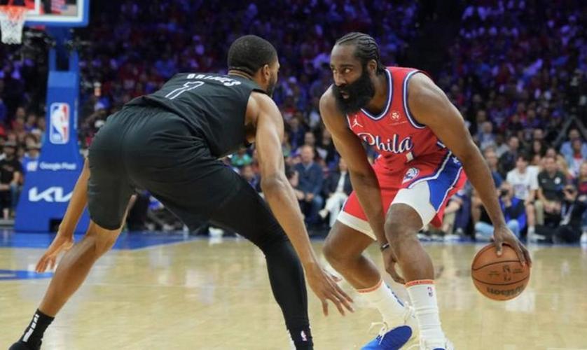 铁林：阿夫迪亚突破就像右手版年轻哈登 只会走一侧但就是防不住