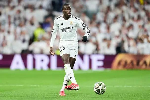 7000万加盟枪手！苏维门迪：皇马的兴趣？没啥好说的，已经过去了