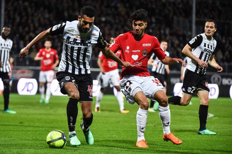 队报：斯特拉斯堡在欧协联的形势不利，球队财政也令人担忧