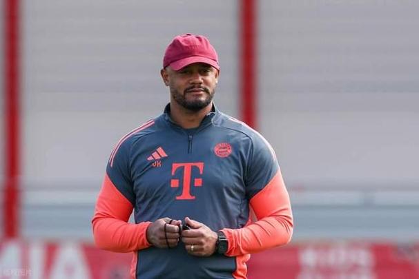 哨响之后|孔帕尼冒进拜仁失先手，皇马不敢换人输在巨星太多