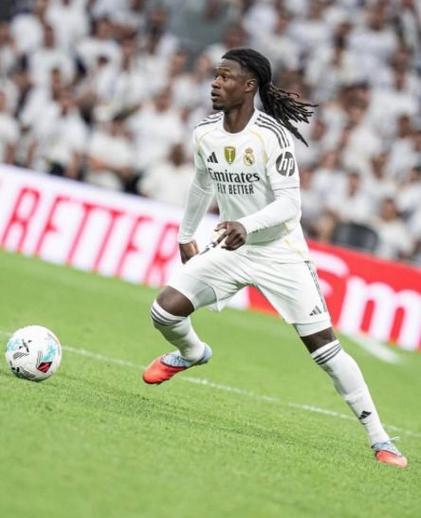 卡马文加染红！阿斯：虽然皇马对裁判不满，但不会向欧足联申诉