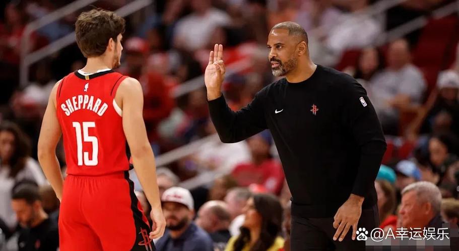 谢泼德成打湖人胜负手！乌度卡要敢用&他首发出战时火箭17胜4负