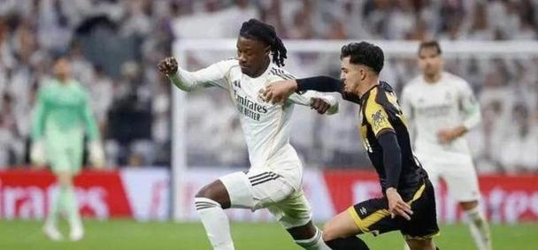 染红致出局！卡马文加：我为失误承担全部责任，向球队和球迷致歉