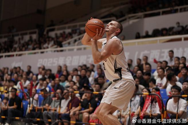 董健三分准绝杀！香港金牛总决赛G1客场逆转上海玄鸟
