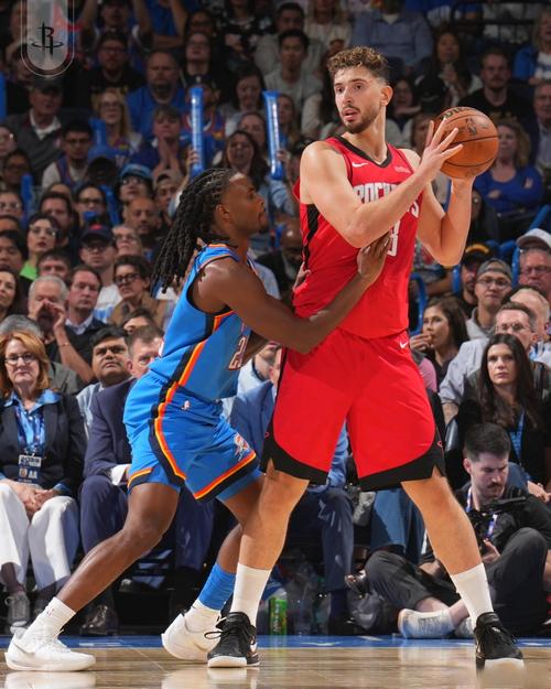 申京：有人伤缺湖人会更放开手脚 我们必须从开始就拿出对抗强度