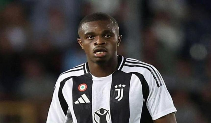 加比亚：全队上下对主帅阿莱格里超级满意，并希望他长期执教米兰