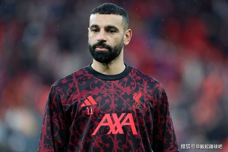 还得买？利物浦去年狂撒4.8亿 埃基蒂克重伤萨拉赫离队锋线又缺人