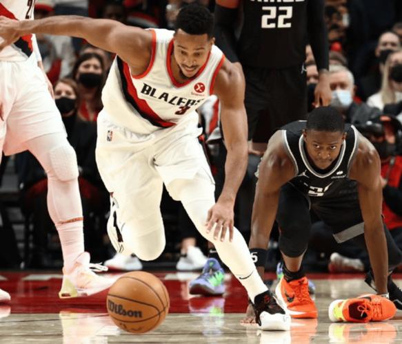 马穆：巴恩斯还有太多潜力有待释放 季后赛里大家会重新认识他