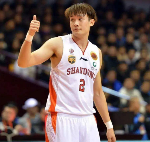 丁彦雨航社媒自宣：今晚山东VS北京 我将展开CBA解说首秀