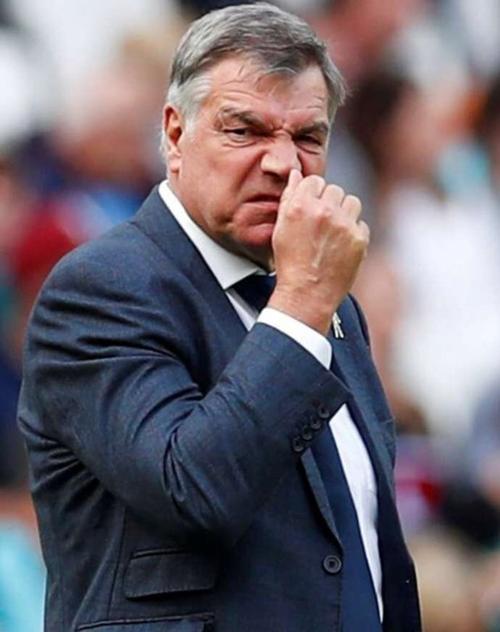 米奇·约翰逊：我们本赛季已经历了许多首次 不会把自己绷得太紧