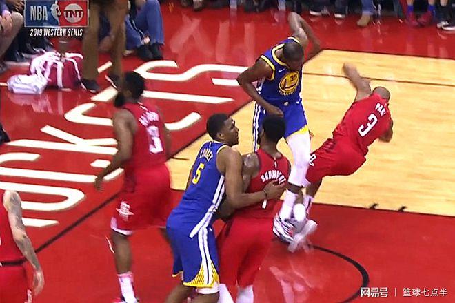 文班：开拓者今天的身体对抗在意料之中 后面他们会加大对抗强度