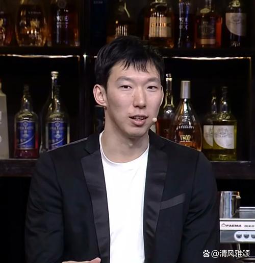 媒体人：周琦数据下滑与教练使用&减少背打有关 即便如此他仍可靠