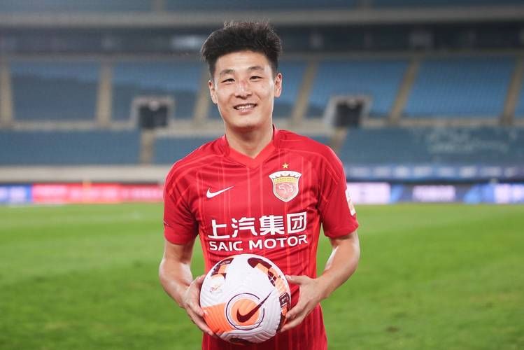 武磊：儿子将来不一定走职业路线，现在年龄还小更多是培养兴趣