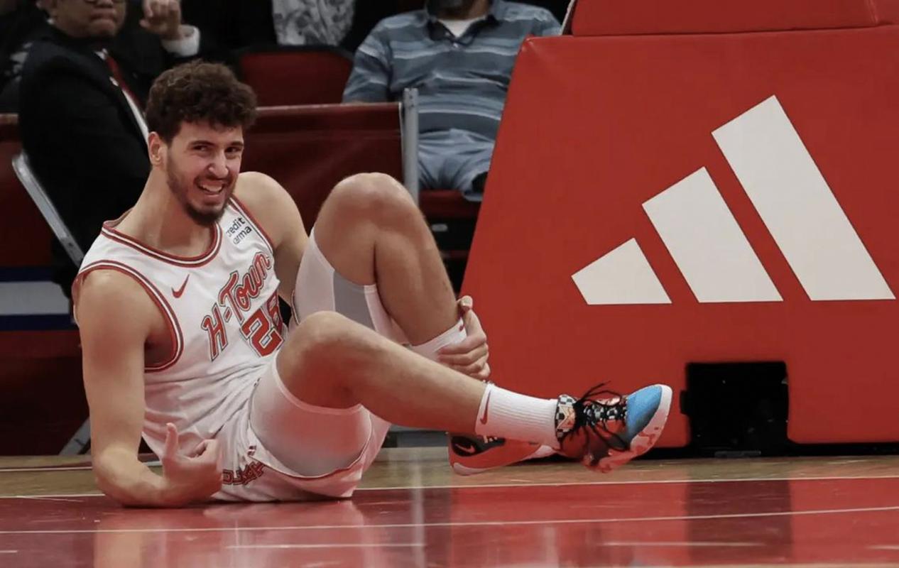 KD缺阵本是申京的绝佳舞台 为何他却被艾顿统治&空篮都上不进？