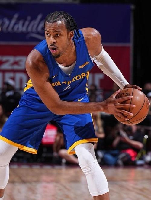 威廉姆斯加入意味贝利将离开 前者能否在常规赛出场还无明确消息