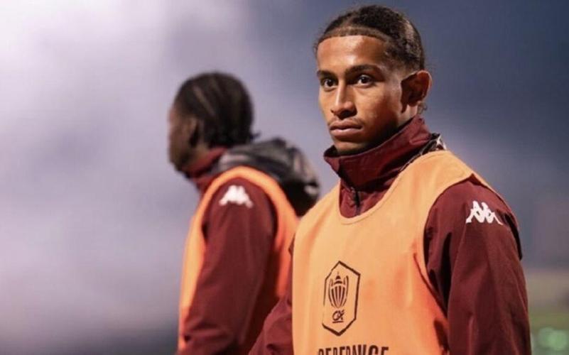 为救女友全身严重烧伤！梅斯官方：与19岁小将签下第一份职业合同