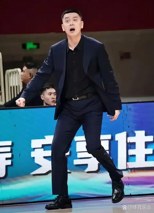 记者：不知道放走弗格的辽篮管理层 看他状态这么好有何感想 ​​