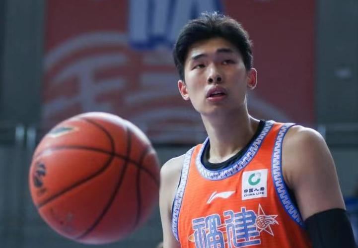 生涯总得分超2000分！邹阳：继续前进 期待下一个节点