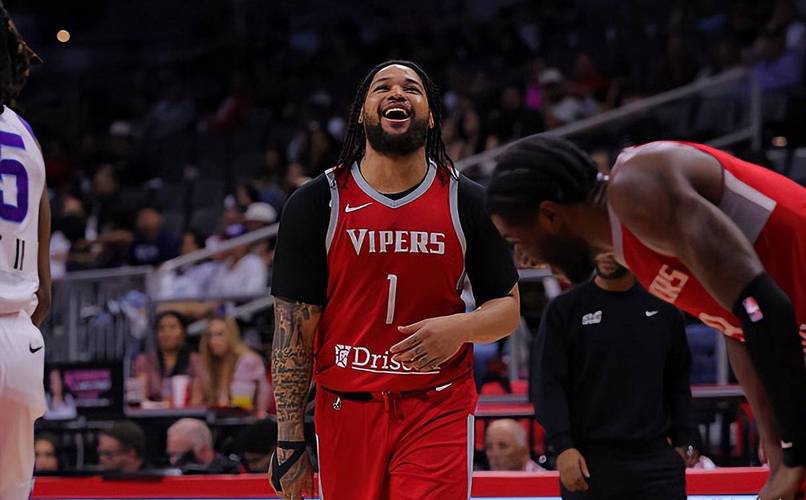 山西助教：戴申·尼克斯是一个非常重大的补强 他会越来越好