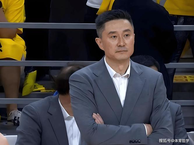 媒体人：球队人员没齐整过 杜锋的执教实力在国内教练中是第一档
