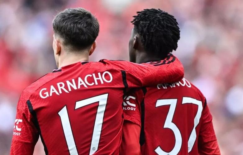 吉格斯：梅努的上限天花板极高，他完全有能力跻身世界顶级中场