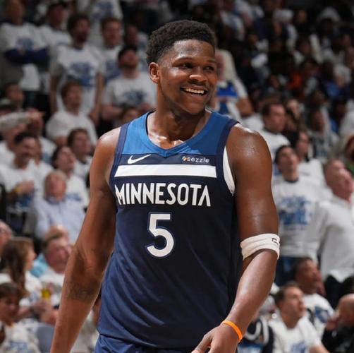 【完整版】爱德华兹：我们有主场优势了 期待球迷给掘金制造麻烦