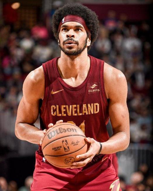 媒体人：不止一队想要肯德里克·戴维斯 但其优先续约权价格太贵