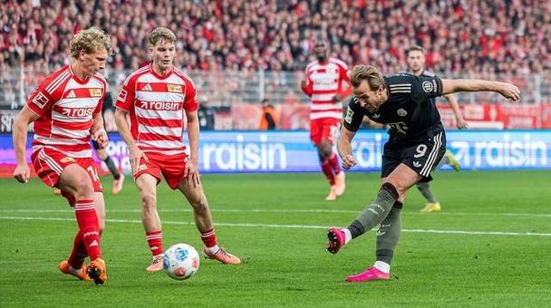 阿斯：巴萨引援不再局限正统中锋，也会关注能覆盖整个锋线的球员