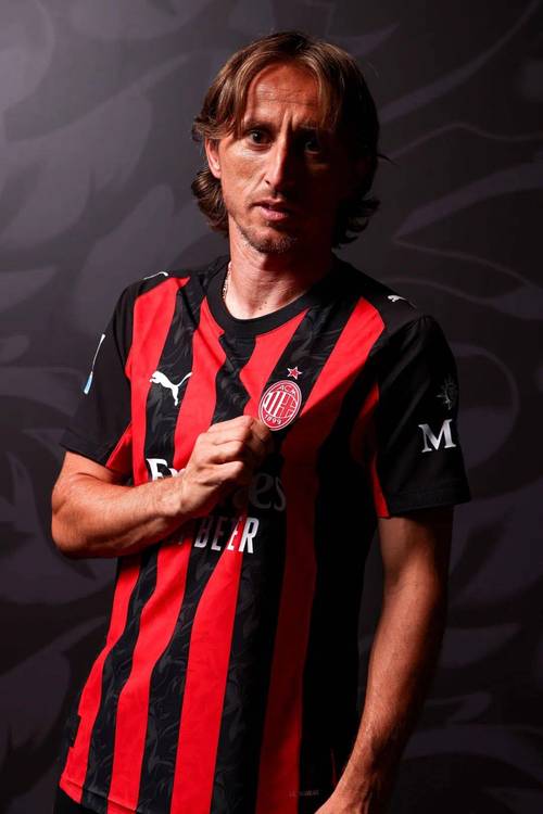 小法盛赞恰20：他就是皮尔洛、魔笛、克罗斯那样冠军级别的球员​